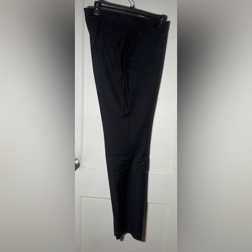 DKNY Men's Black 2 pc Suit Coat Pants Set, Blazer & Slacks, 46Reg 39-41waist NWT - Picture 5 of 9